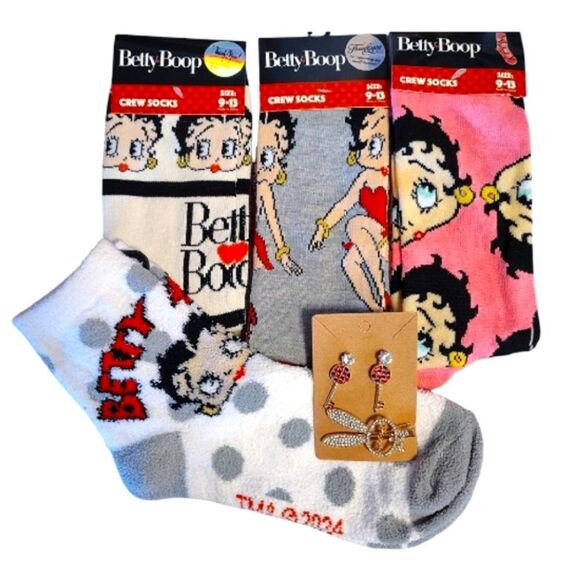 Betty Boop Printed 4 Pairs Assorted Socks and Accessories Bundle NWT - Picture 5 of 16